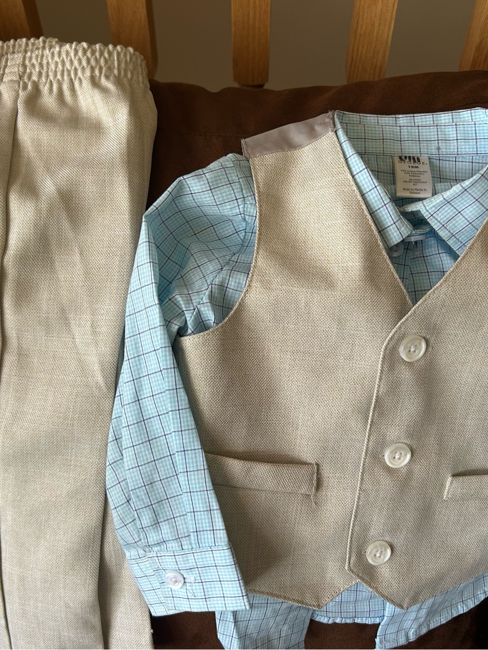 Lot of 5: boys 18M vest\pants set, 3 romper suit sets, 1 vest/shirt - Picture 2 of 7